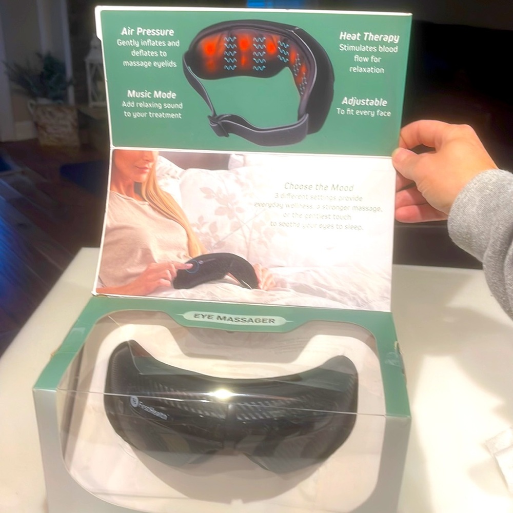 FirstHealth wireless, heated, air pressure, music, 3 modes eye massager